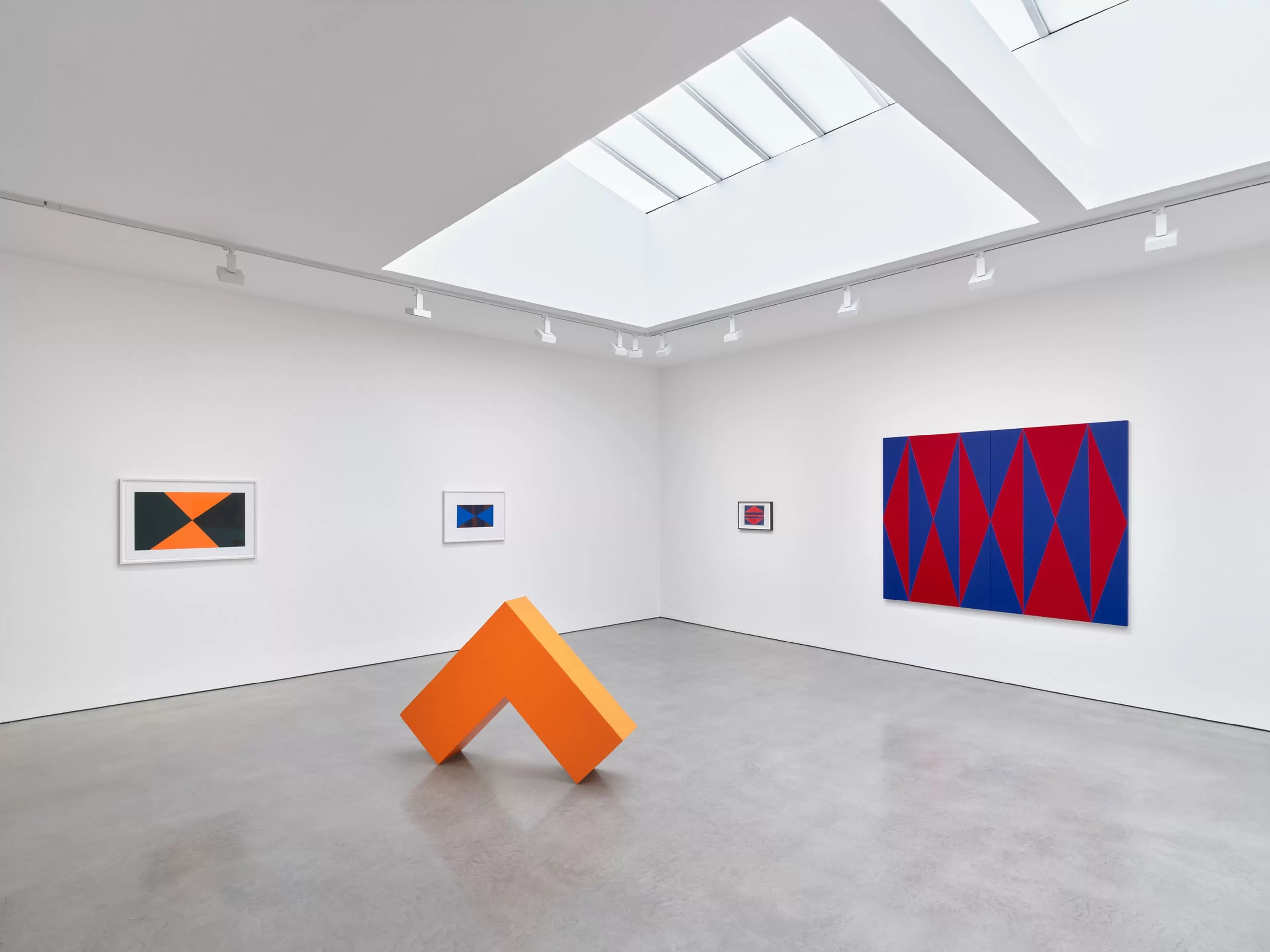 Installation view of ‘Carmen Herrera,’ Lisson London, 24 September – 7 November 2026 ©️ Estate of Carmen Herrera; Courtesy Lisson