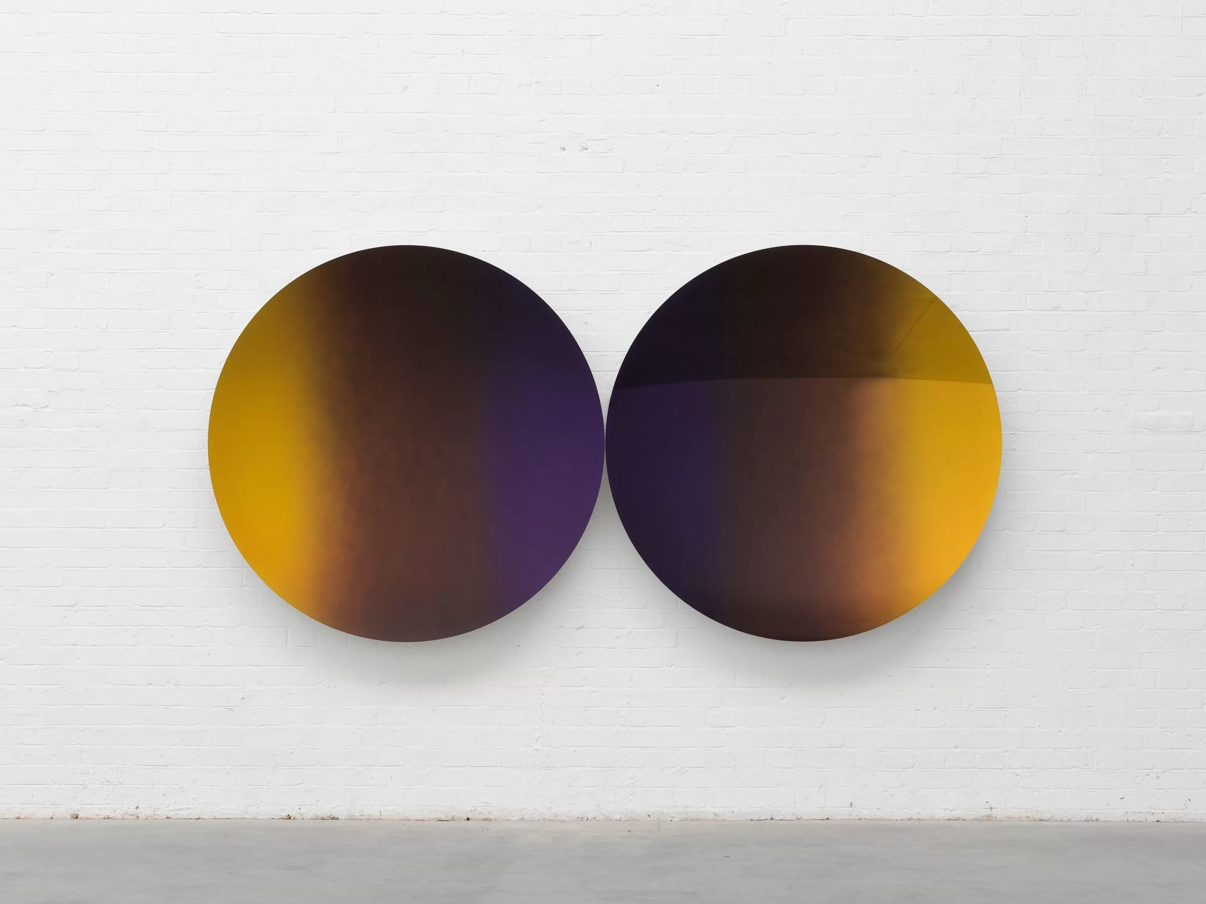 Anish Kapoor, Purple and Wild Cherry mix to Pagan and Lime Gold mix, 2017
