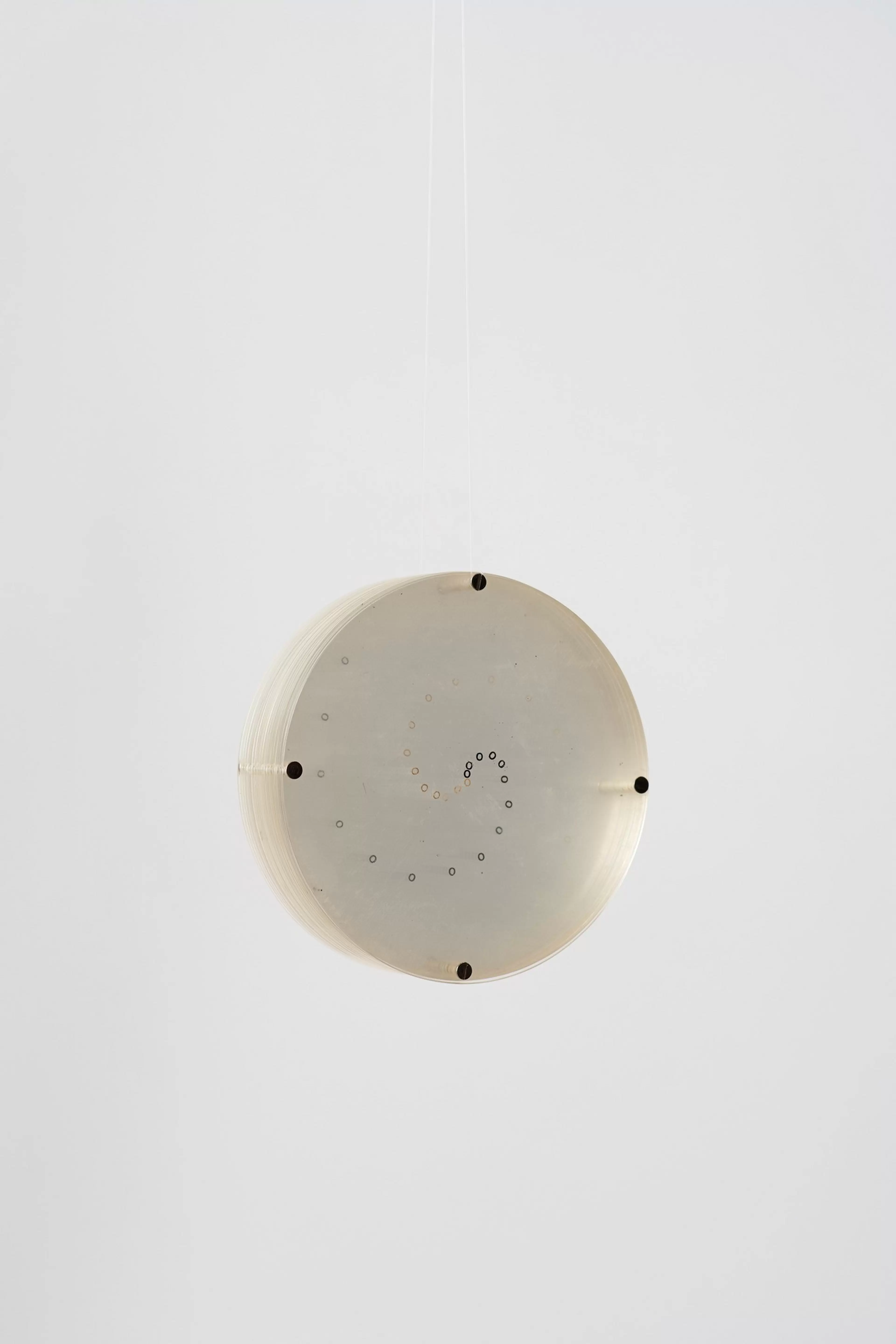 I Ching (da série Discos) [from the Discs series] by Mira Schendel