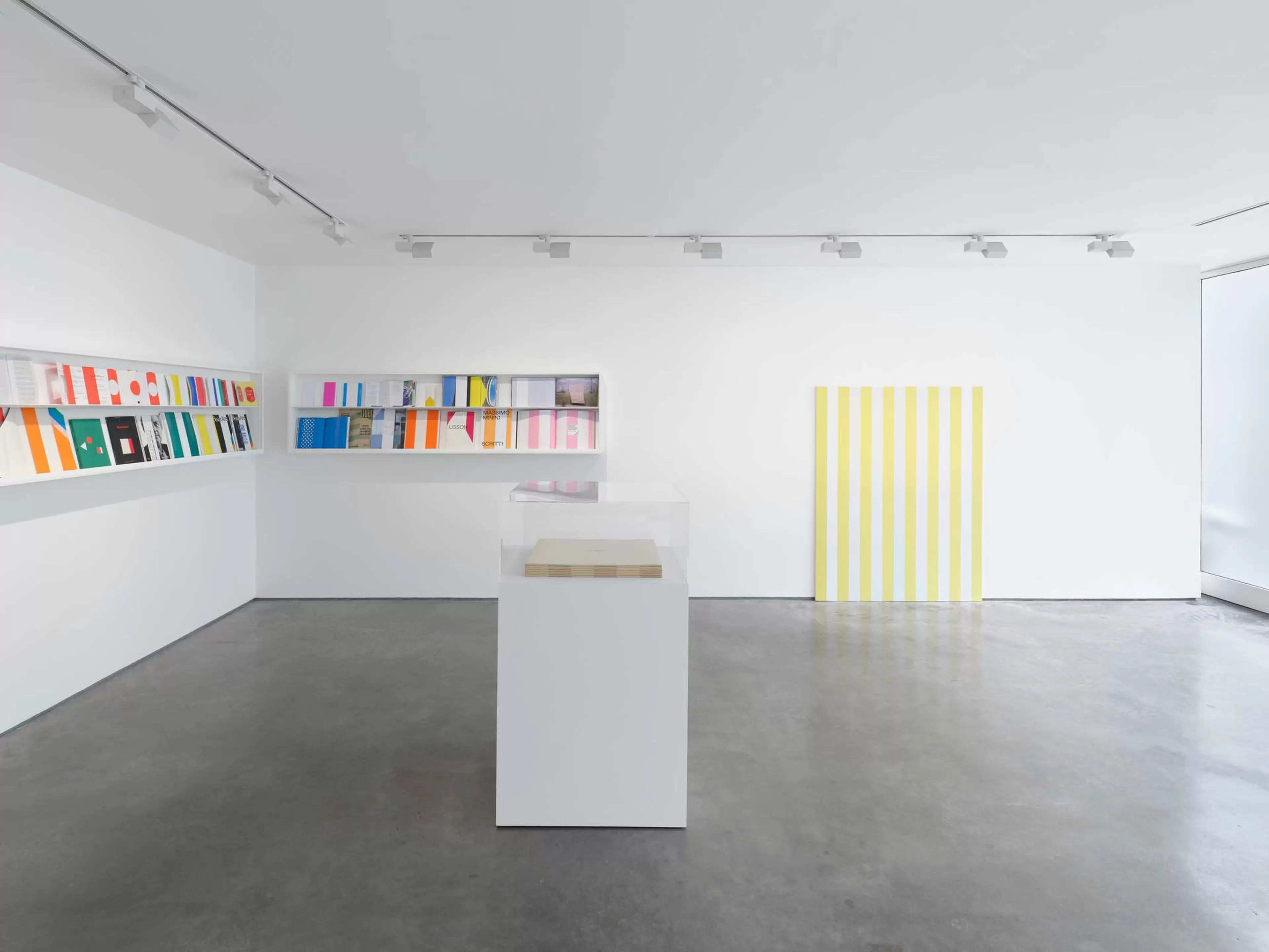 Lisson Street: Daniel Buren – Pages in situ