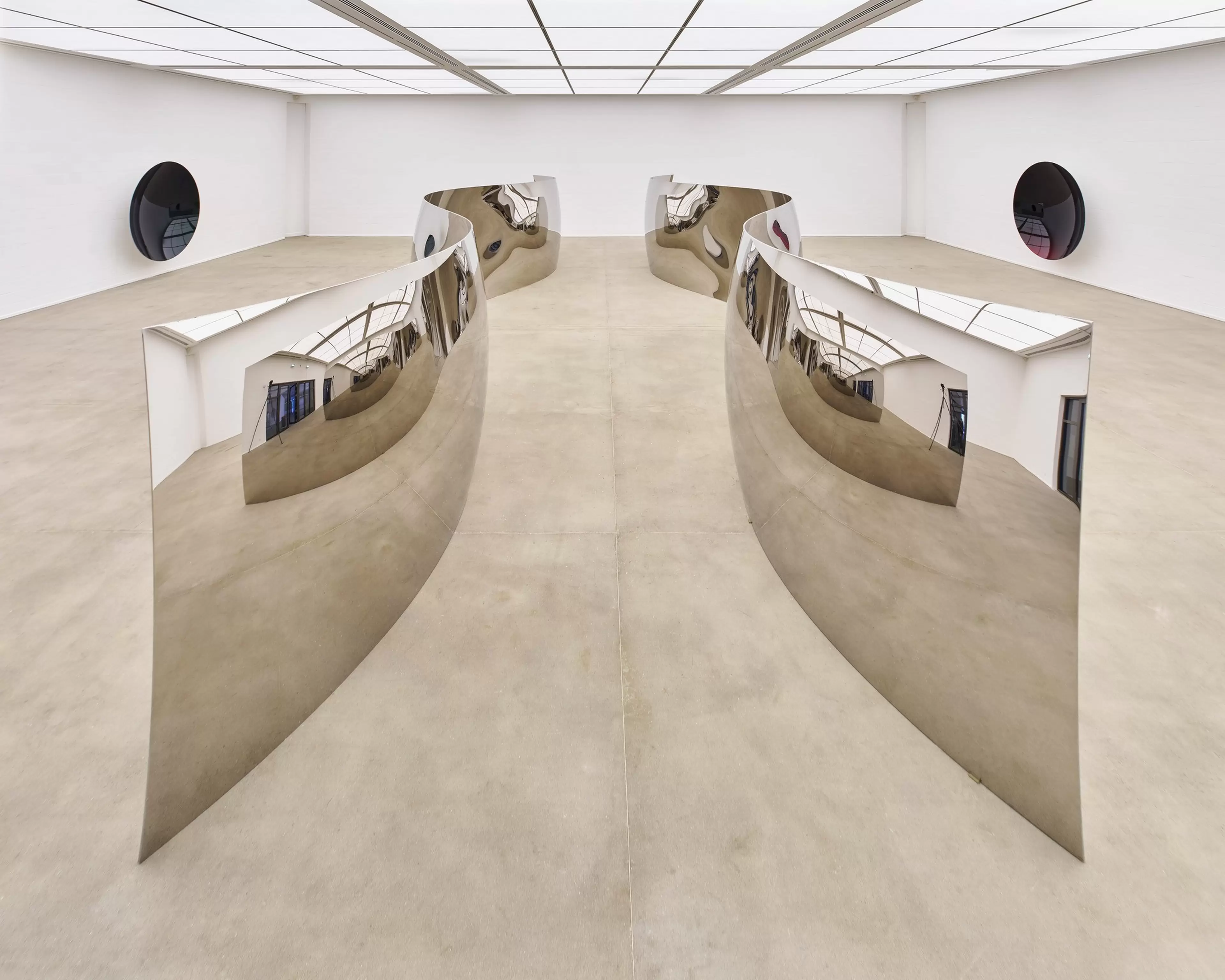 'Anish Kapoor' at the Lehmbruck Museum, Duisburg, Germany